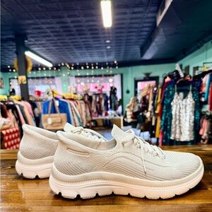Women's Cream Sneakers